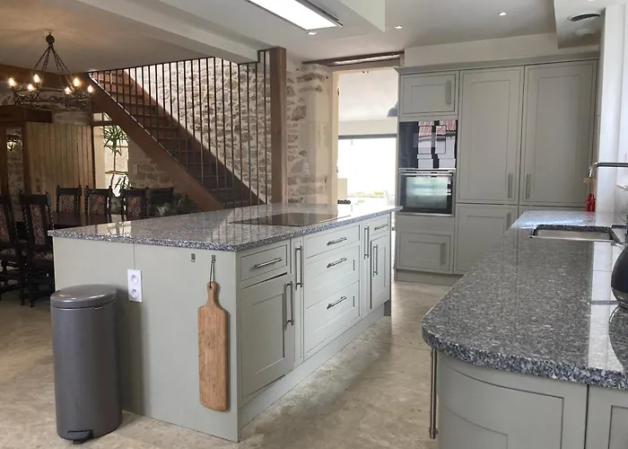 La Maison Du Parc 47 퓨멜